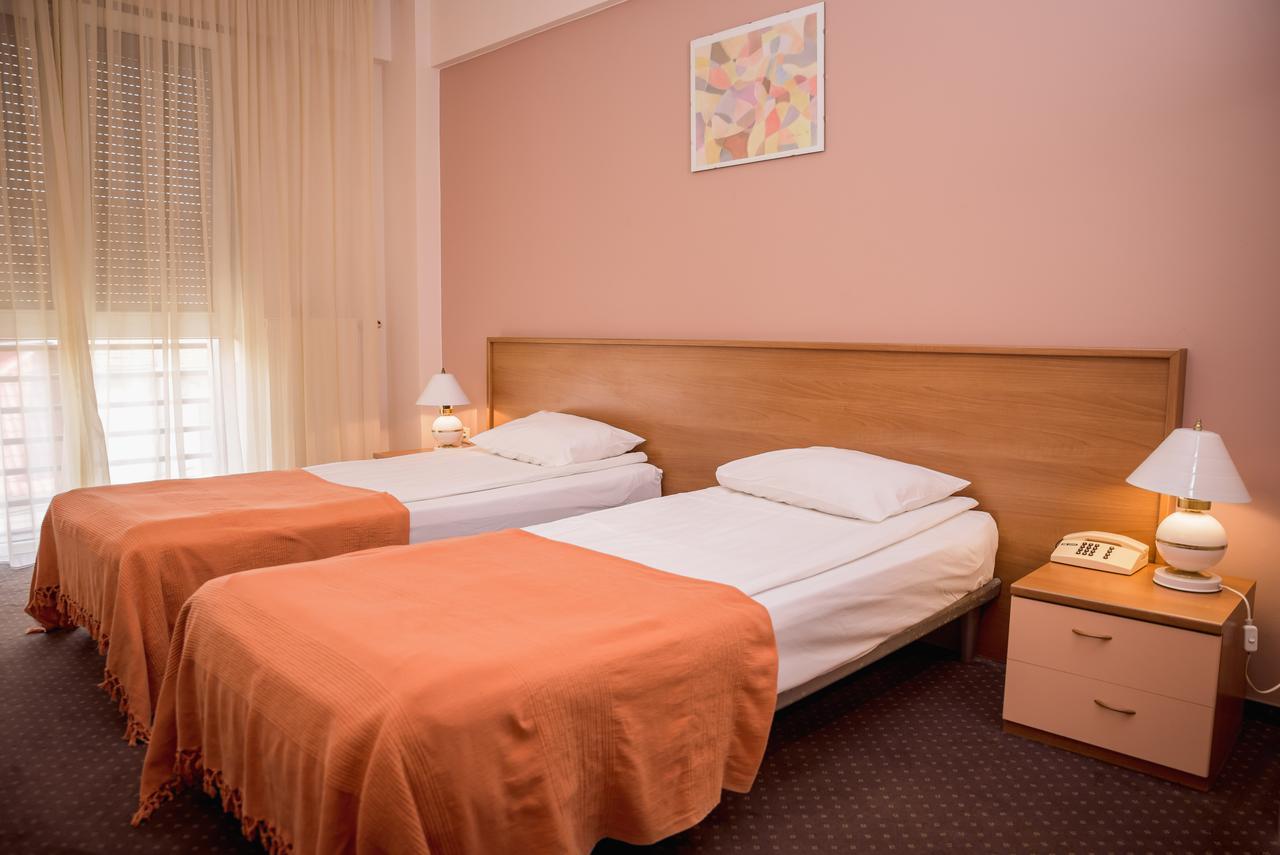 Hotel Reghina Timisoara Exterior foto